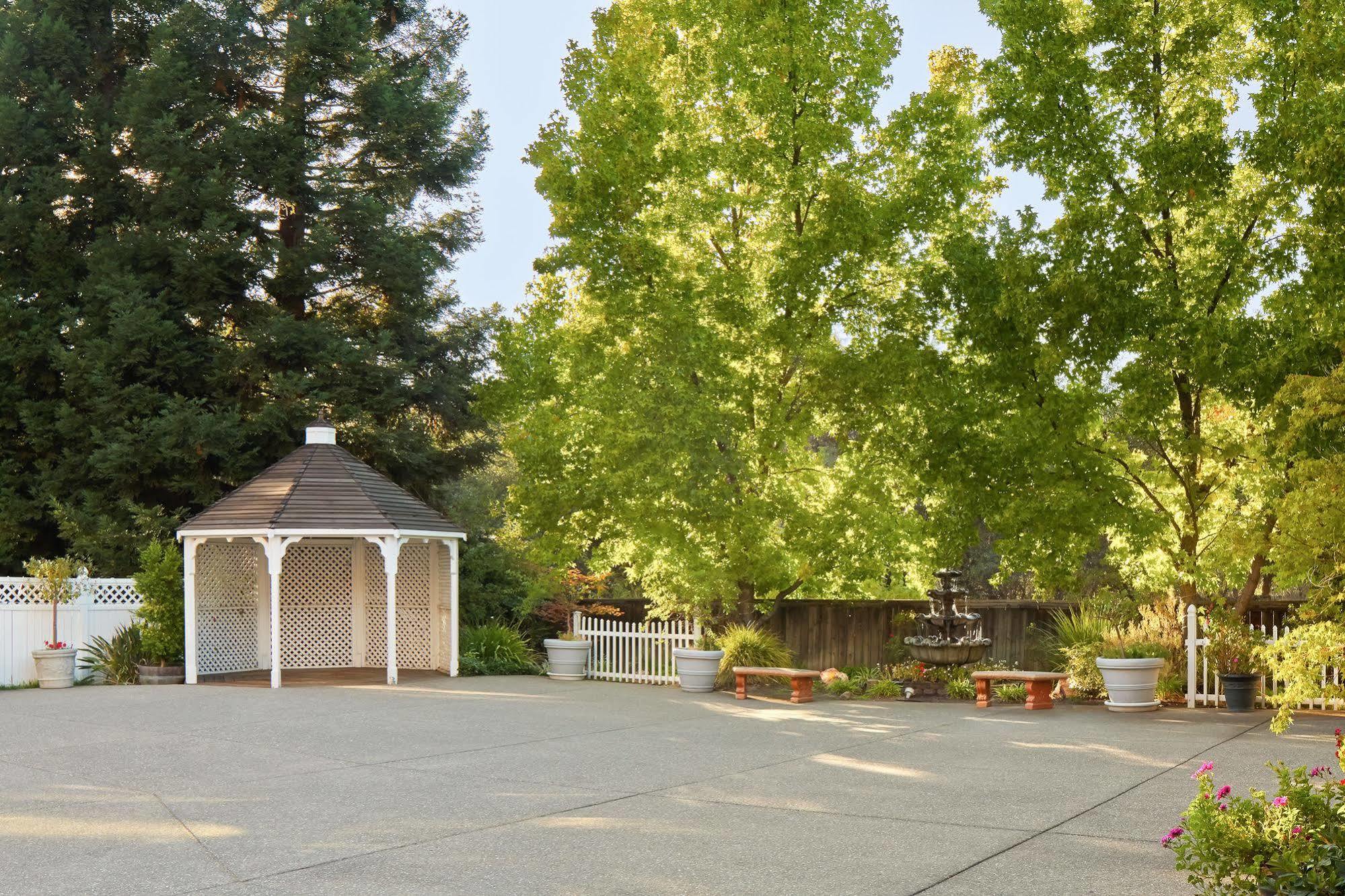Lake Natoma Inn Folsom Kültér fotó